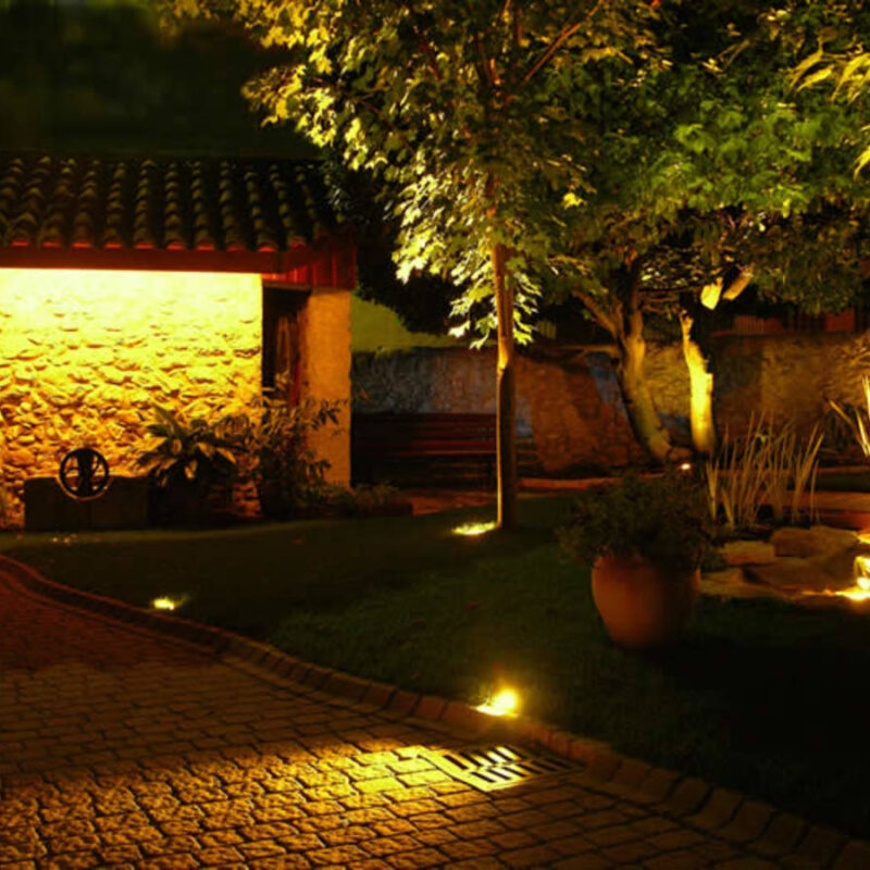OMBRE LUMIERE 1 800X800 | Terrasses & Jardins Pose de luminaire de jardin et d’équipement d’ombrage à Colmar et alentours Sélestat 0